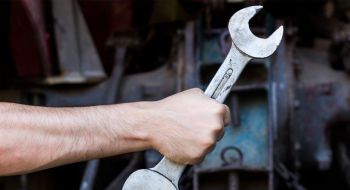 Технический надзор и проверка лифта